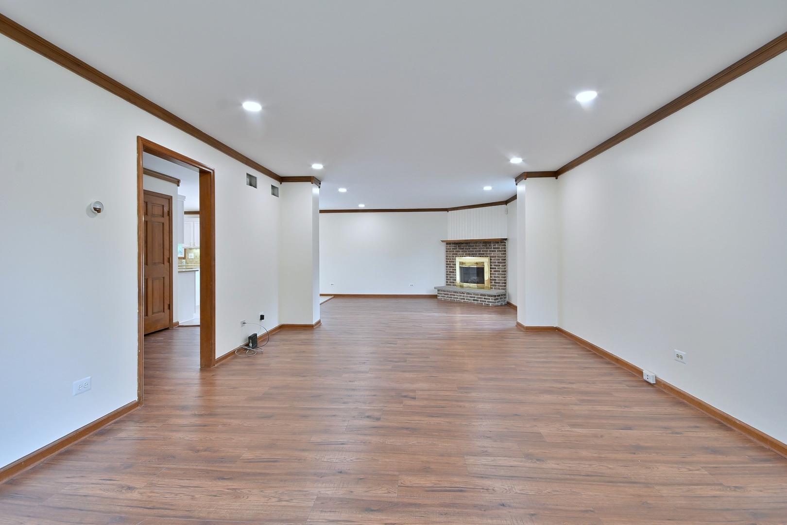 1036 Boulevard View Avenue, Gurnee, IL 60031