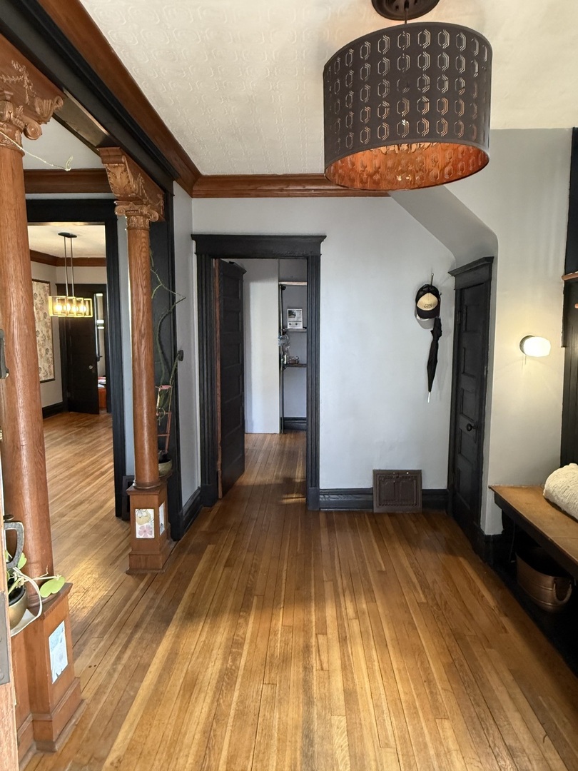 3751 W 63rd Place, Chicago, IL 60629