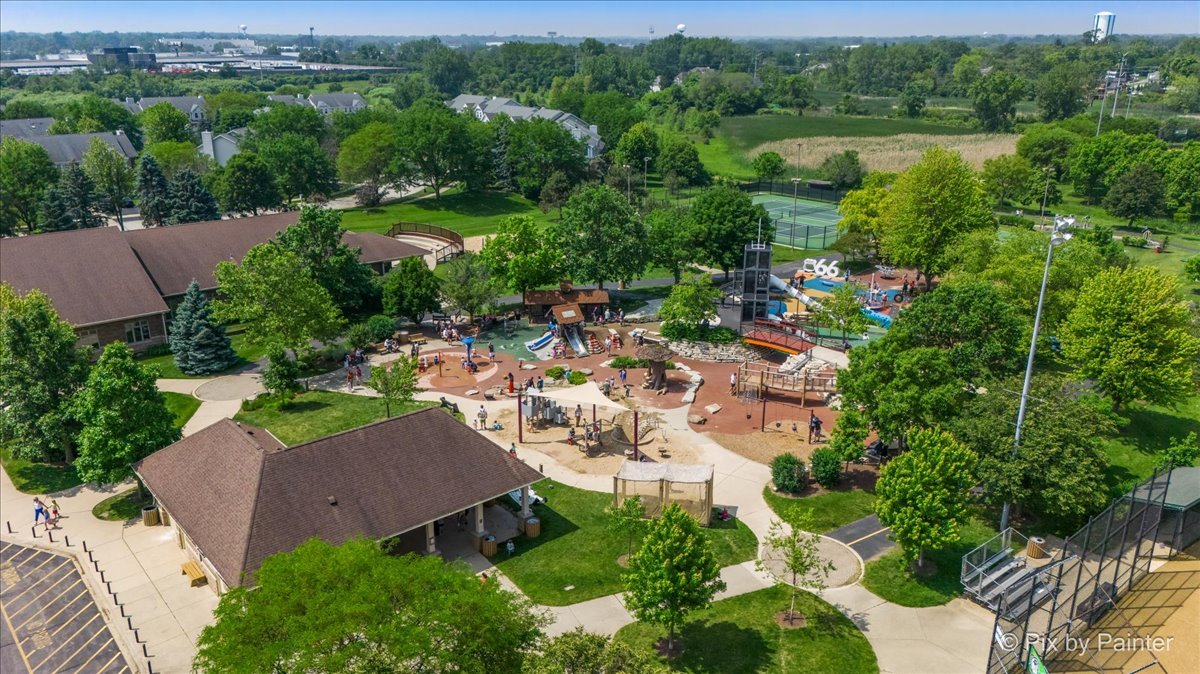 7204 Chestnut Hills Drive, Burr Ridge, IL 60527