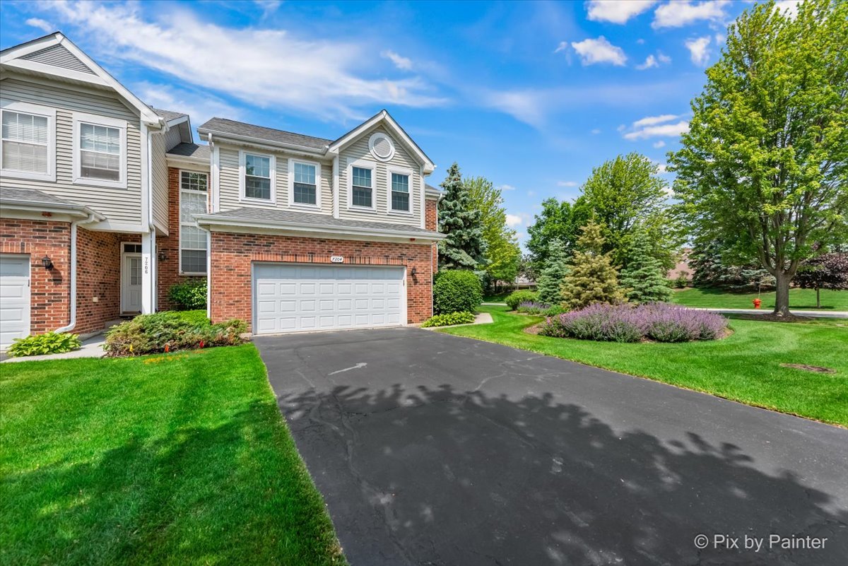 7204 Chestnut Hills Drive, Burr Ridge, IL 60527