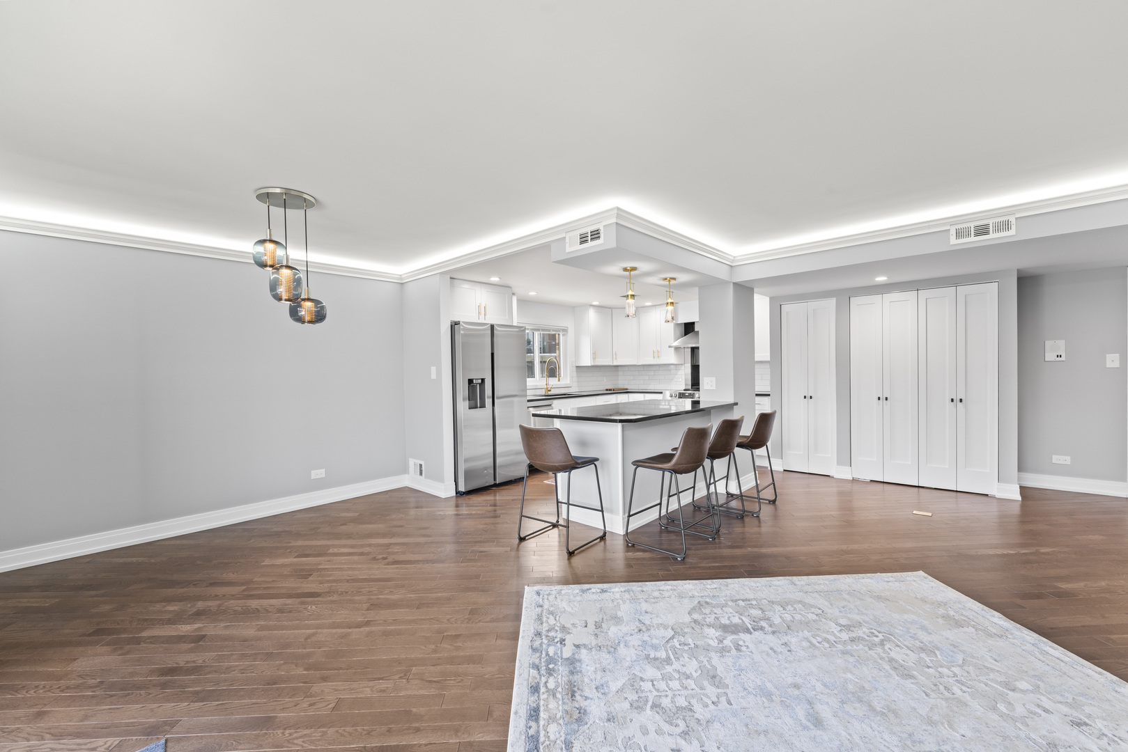 11138 Center Road #D22, Palos Hills, IL 60465
