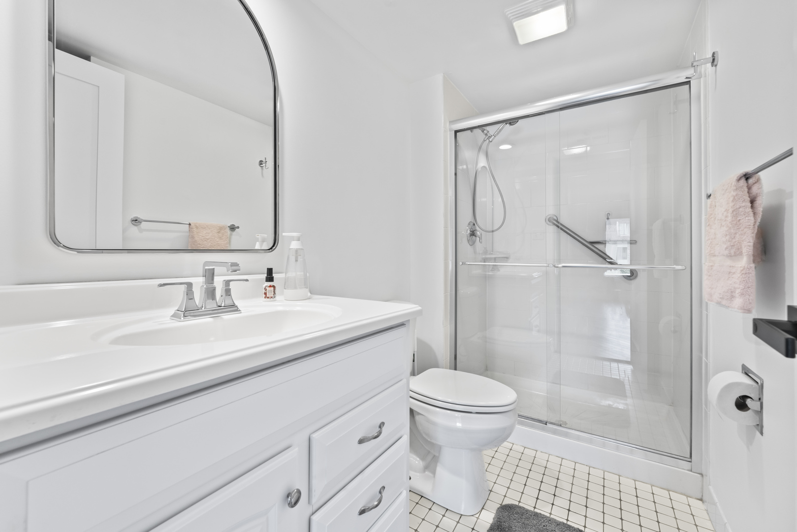 11138 Center Road #D22, Palos Hills, IL 60465