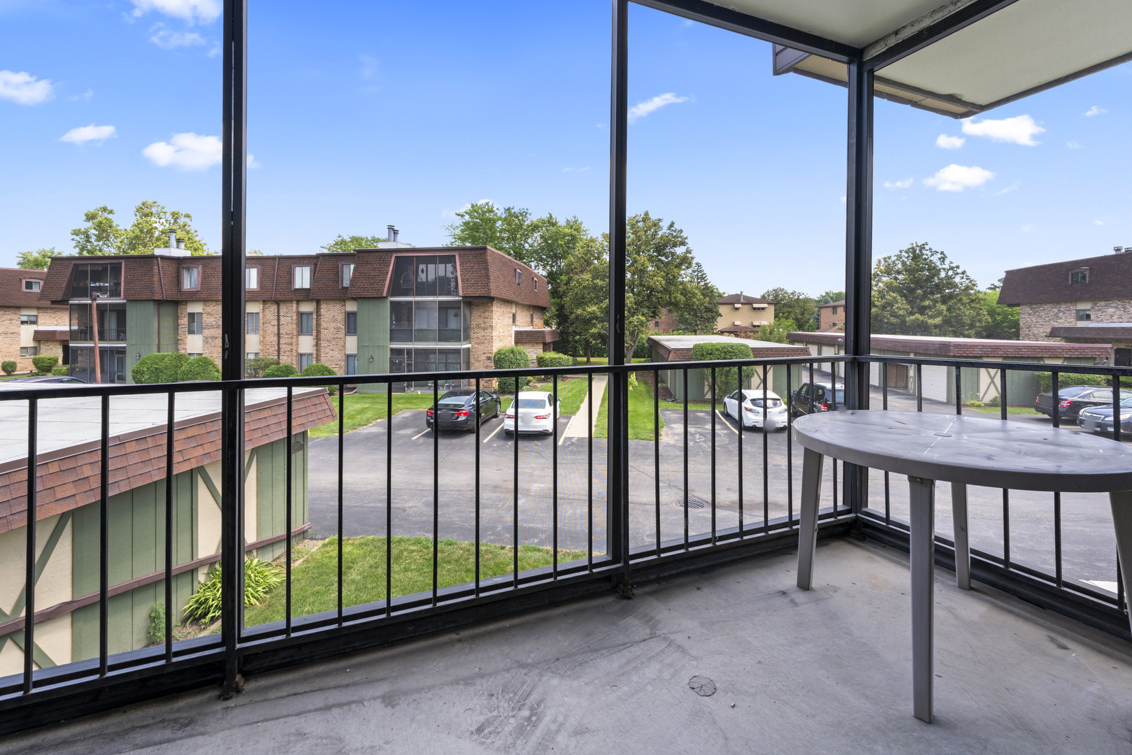 11138 Center Road #D22, Palos Hills, IL 60465