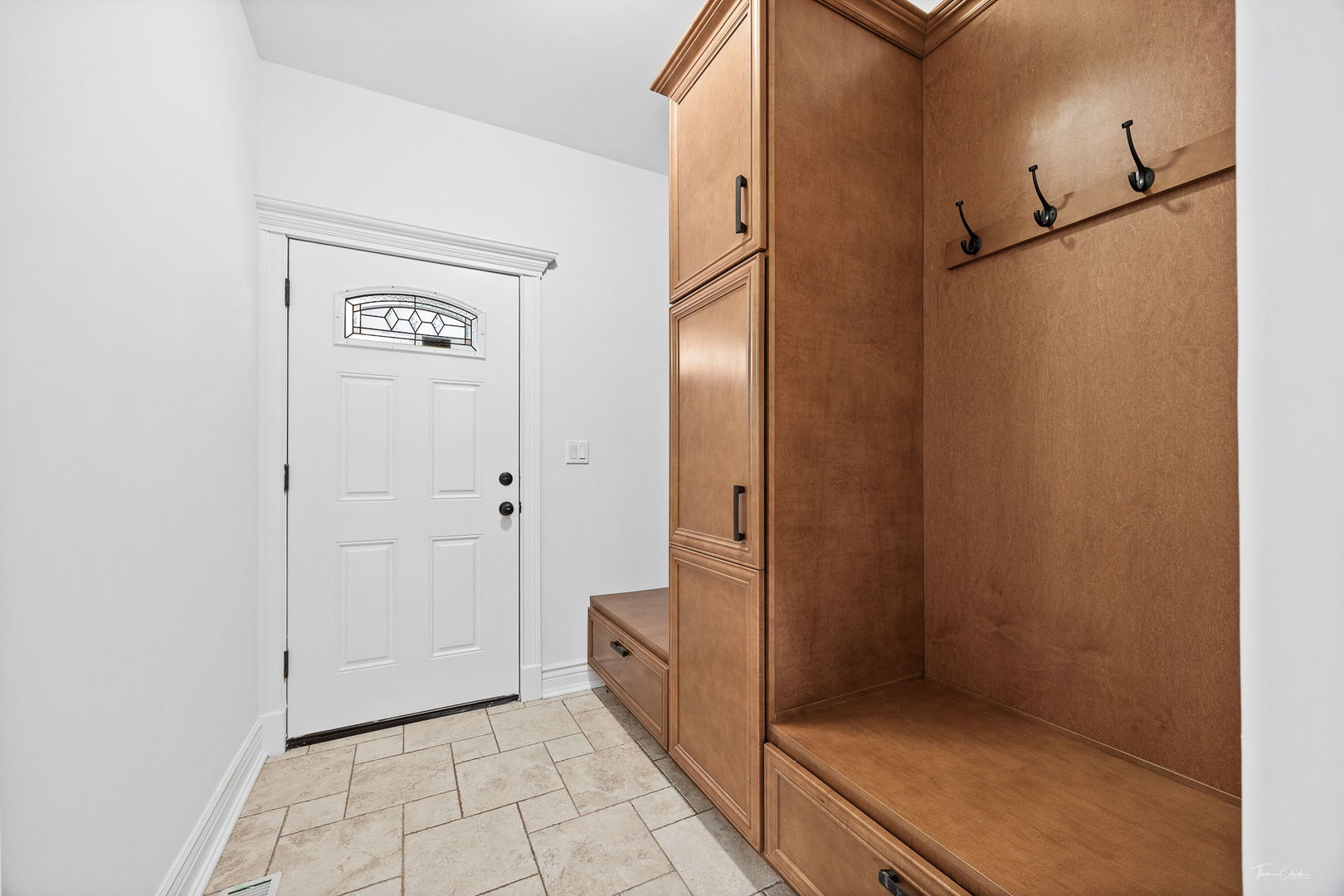 8964 Port Washington Drive, Frankfort, IL 60423