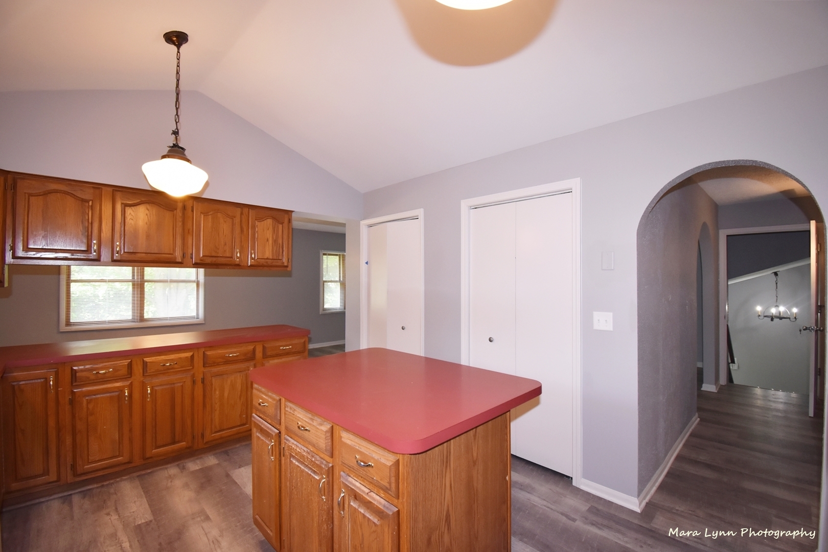 106 W Kendall Drive, Yorkville, IL 60560