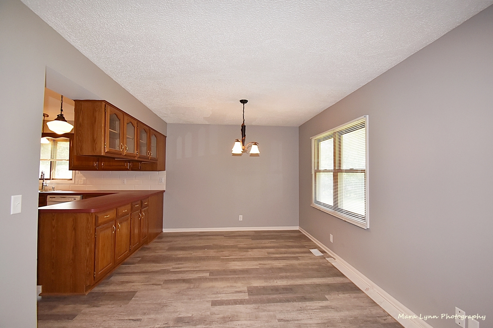 106 W Kendall Drive, Yorkville, IL 60560