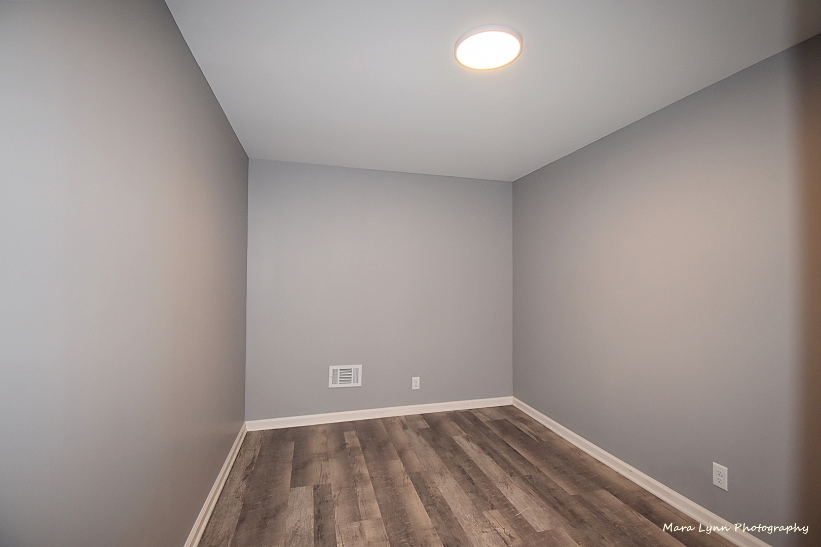 106 W Kendall Drive, Yorkville, IL 60560