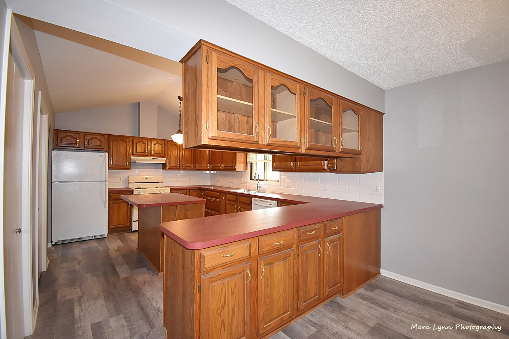 106 W Kendall Drive, Yorkville, IL 60560