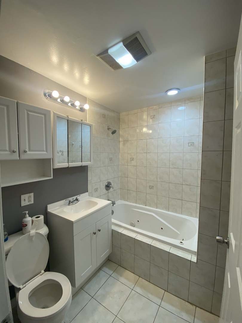 5652 W 64TH Street #1, Chicago, IL 60638