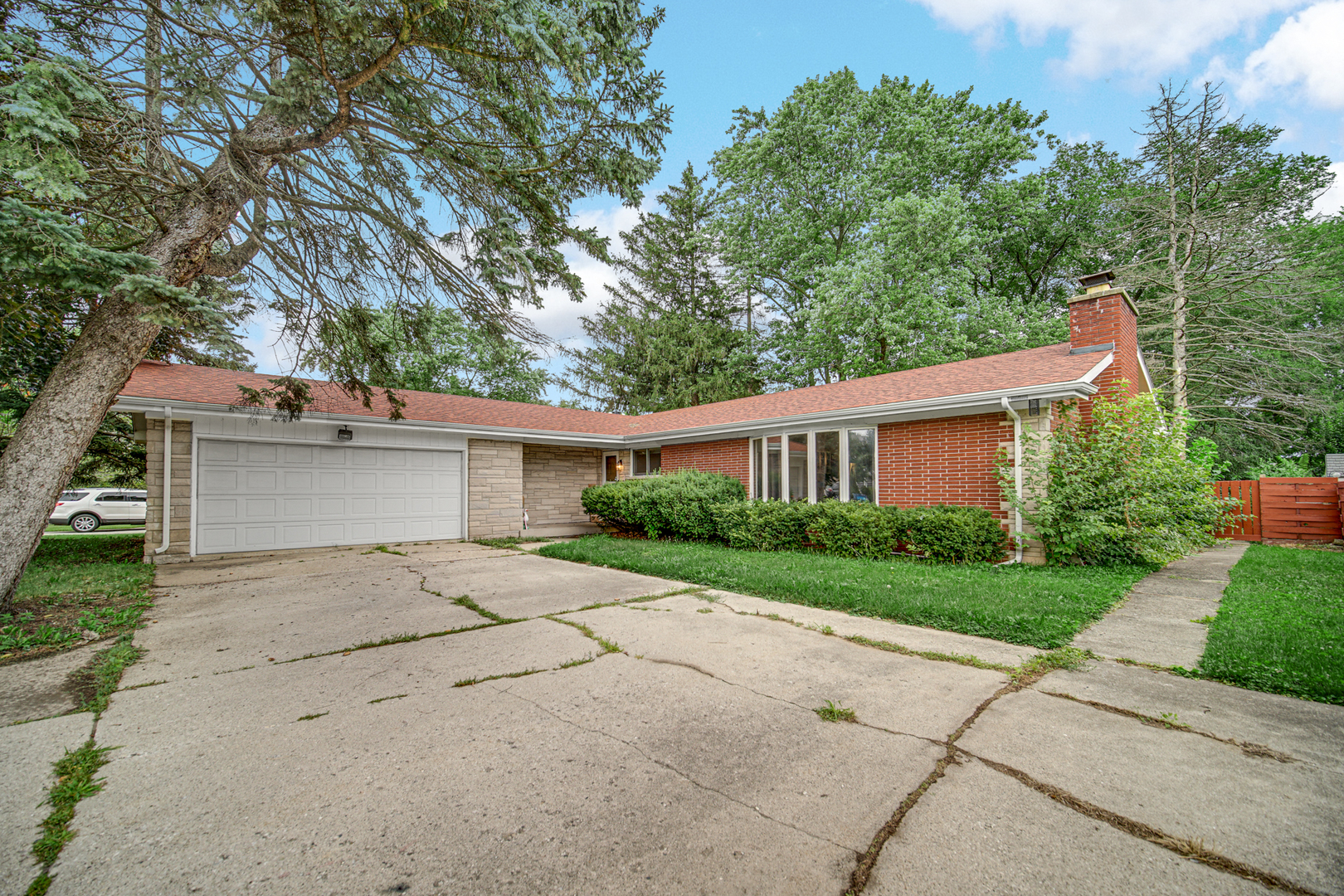 961 Trask Street, Aurora, IL 60505