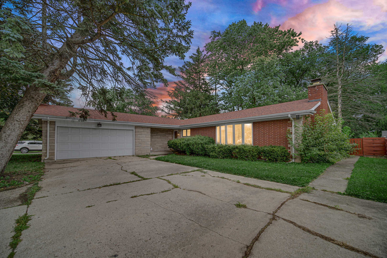 961 Trask Street, Aurora, IL 60505