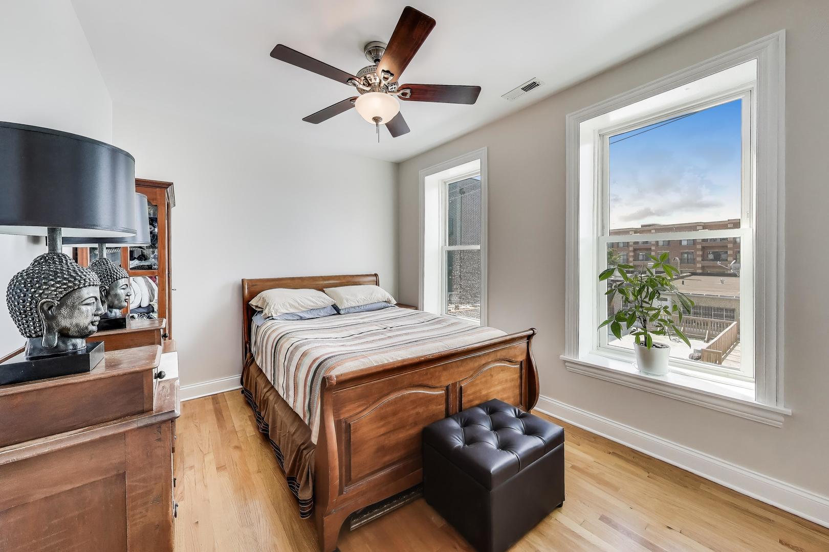 1459 W Leland Avenue #3, Chicago, IL 60640