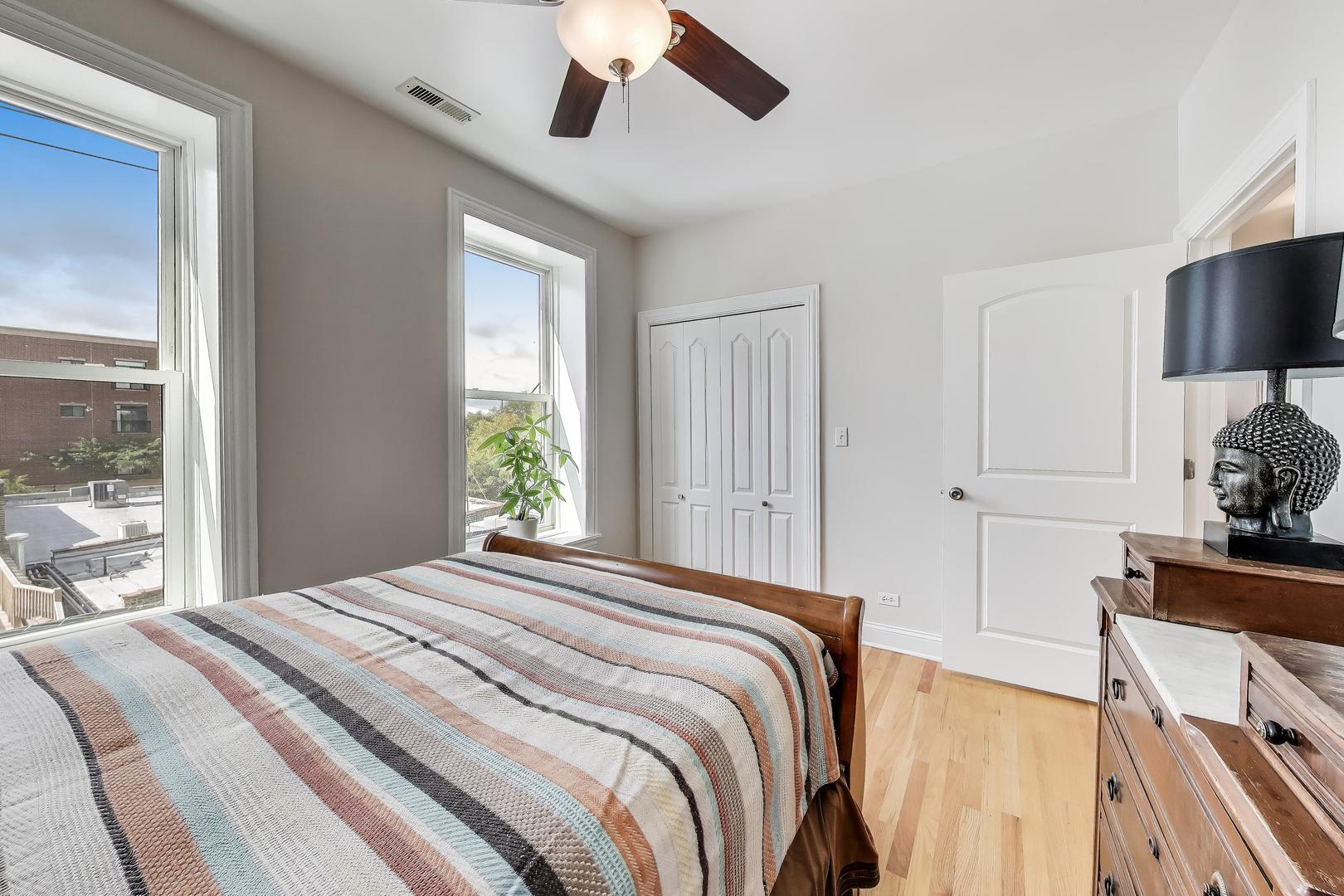 1459 W Leland Avenue #3, Chicago, IL 60640