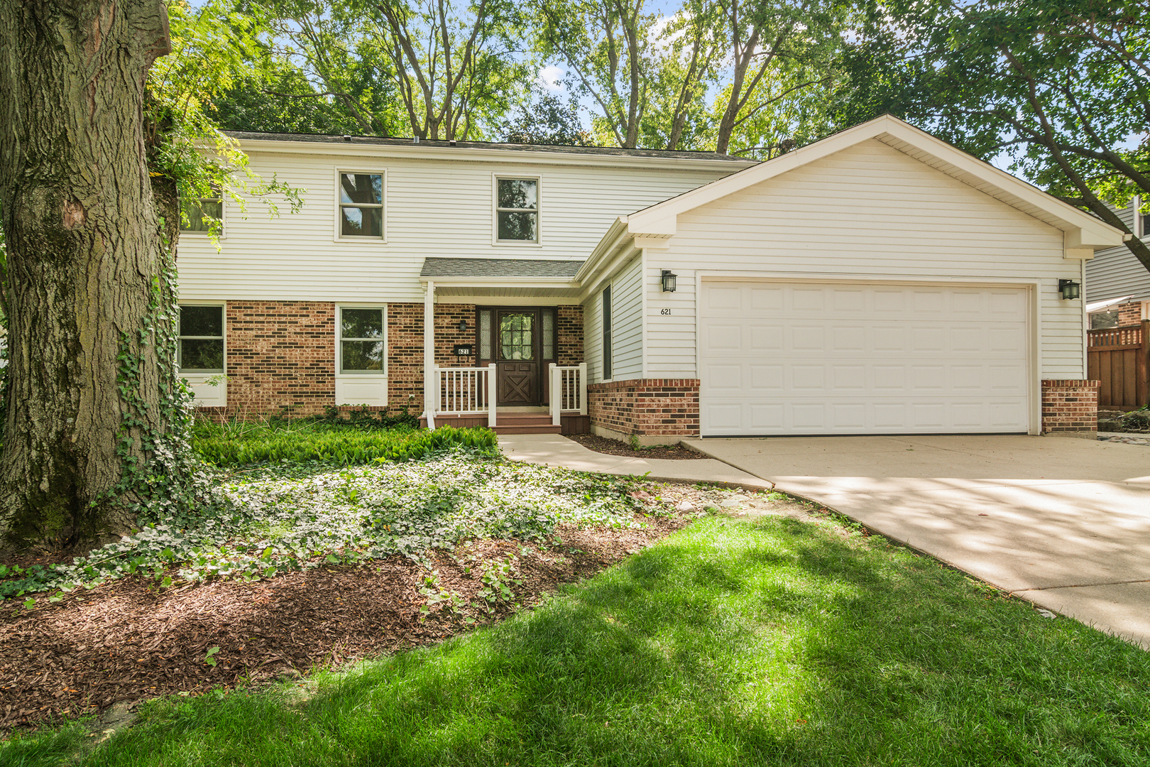 621 E Cunningham Drive, Palatine, IL 60074