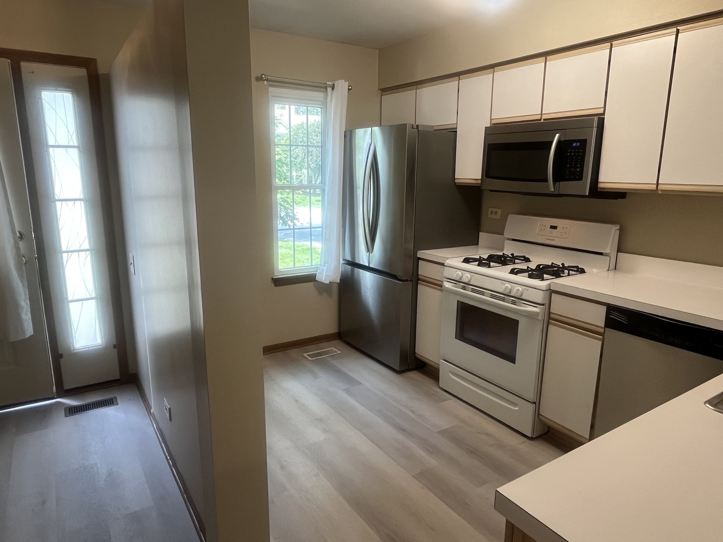 3456 Saint Barthelemy Lane, Aurora, IL 60504