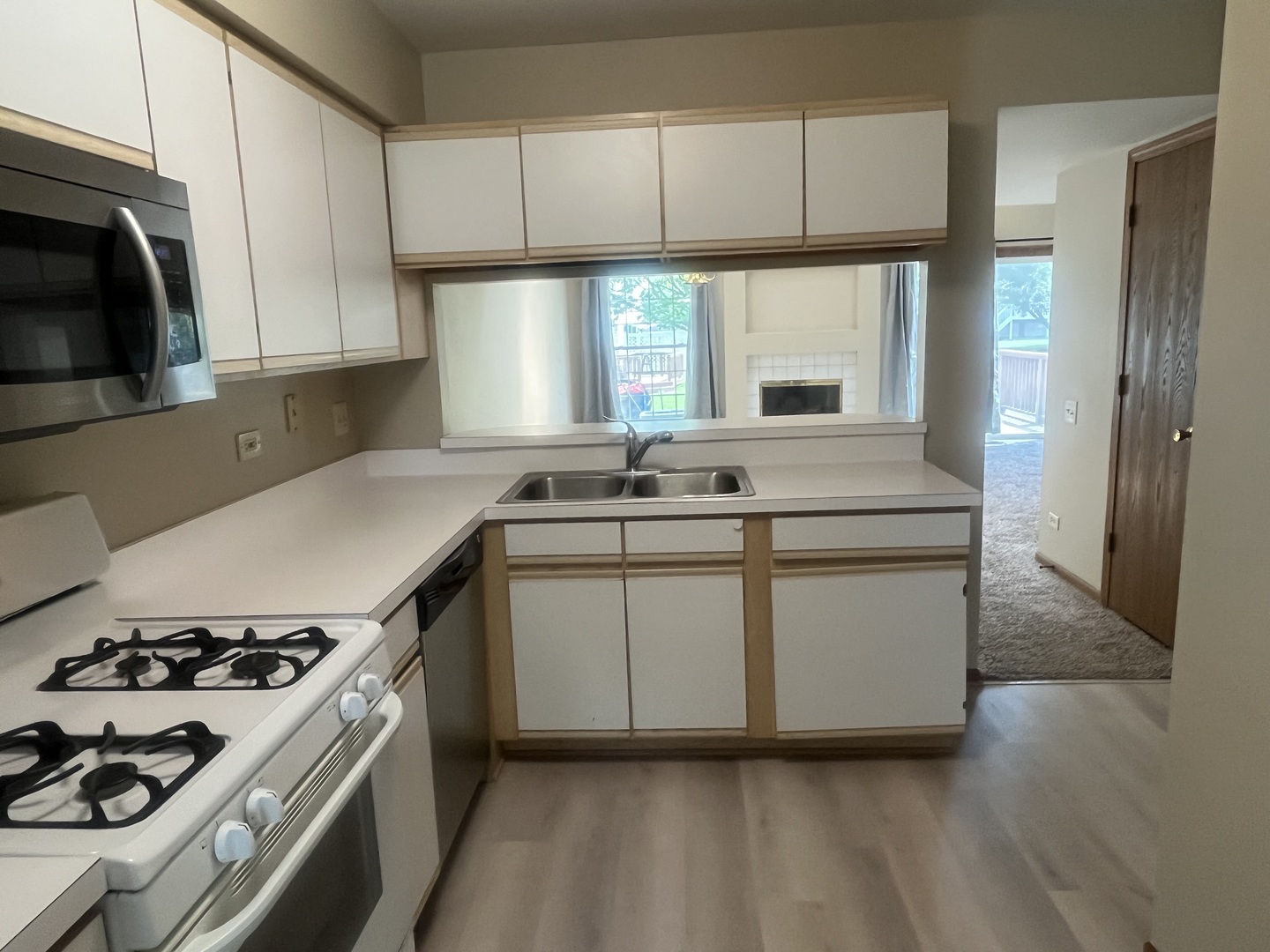 3456 Saint Barthelemy Lane, Aurora, IL 60504
