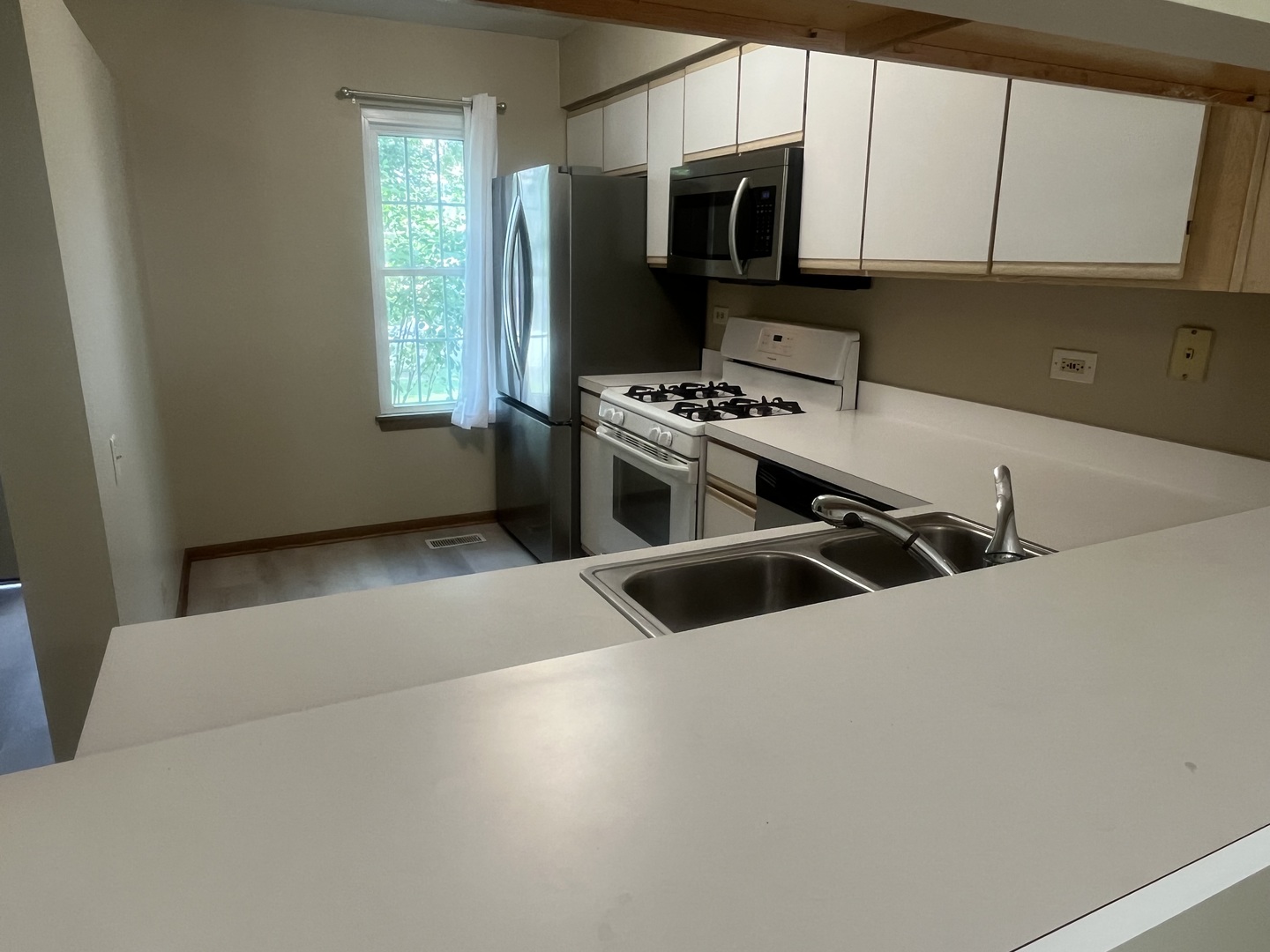 3456 Saint Barthelemy Lane, Aurora, IL 60504