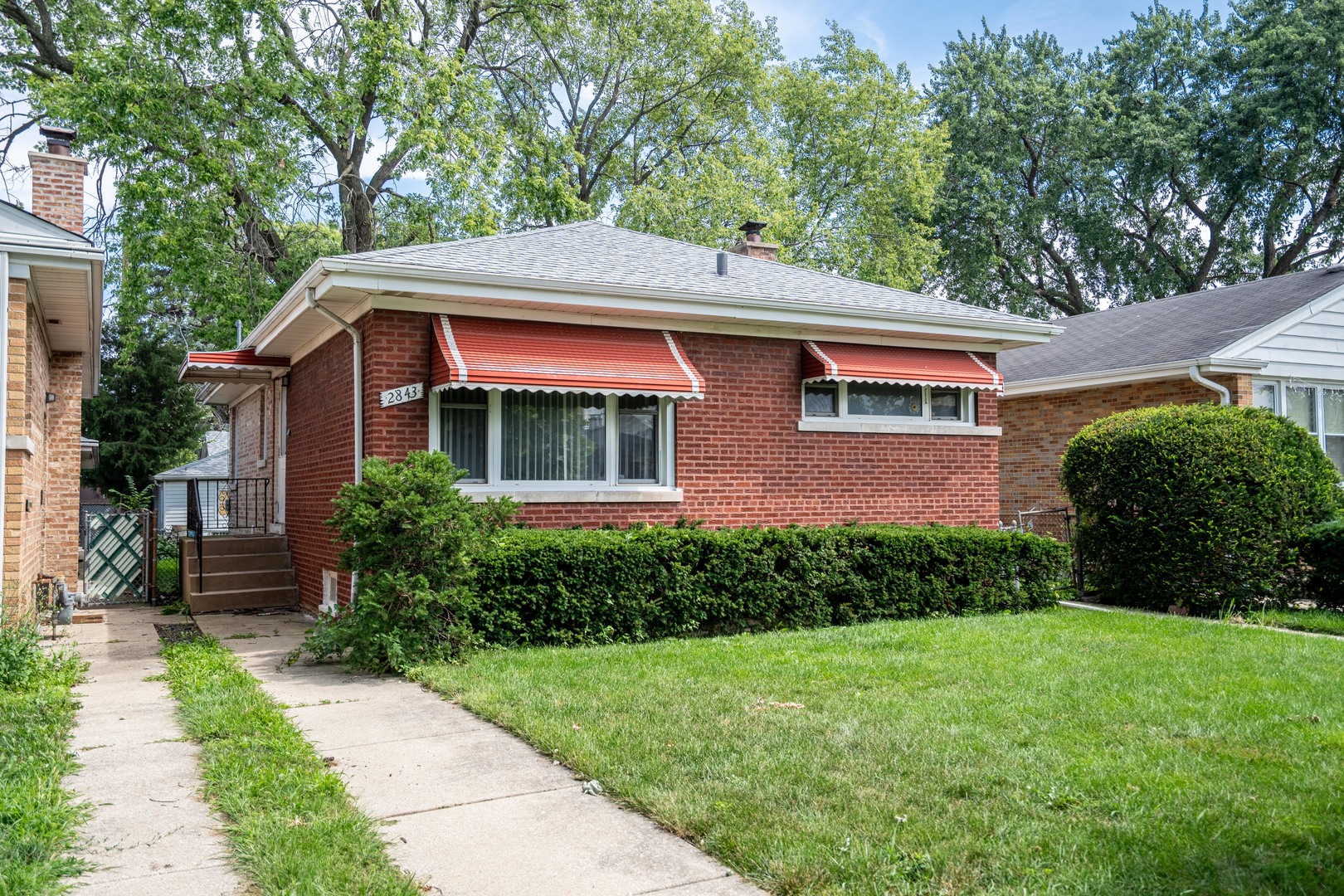 2843 Hawthorne Street, Franklin Park, IL 60131