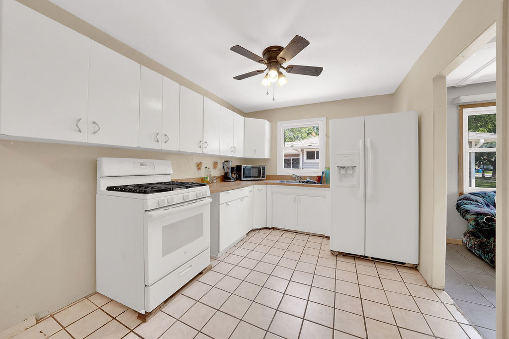 424 May Street, Bensenville, IL 60106