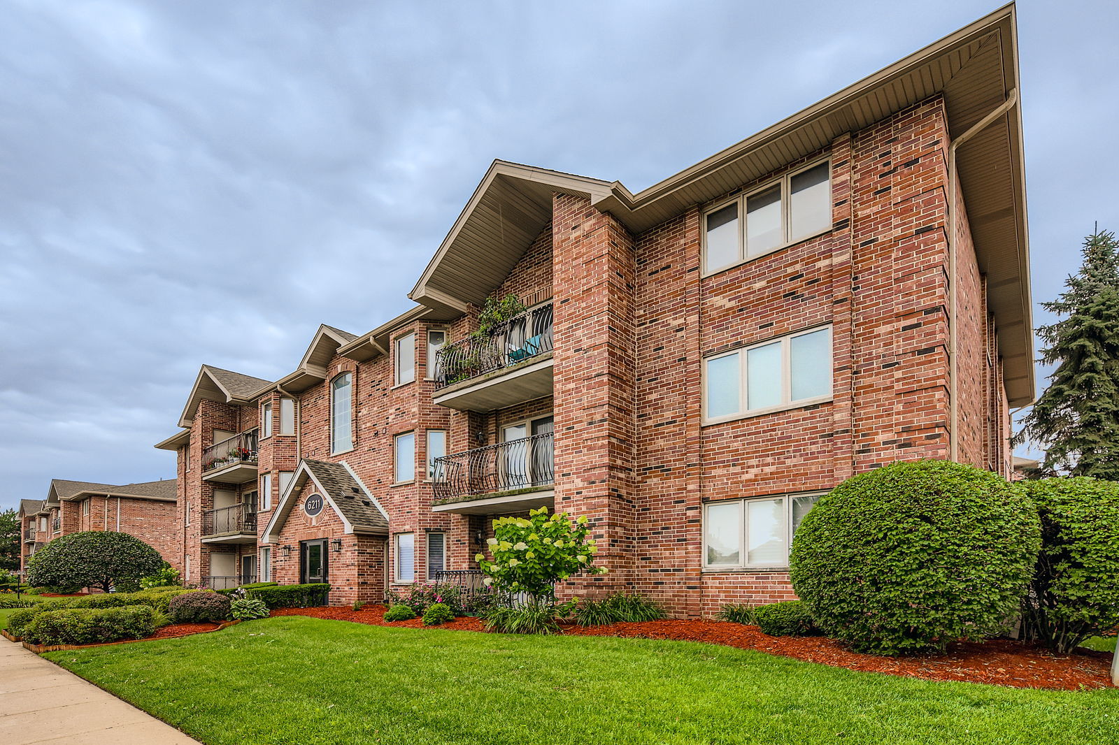 6211 W 94th Street #3SW, Oak Lawn, IL 60453