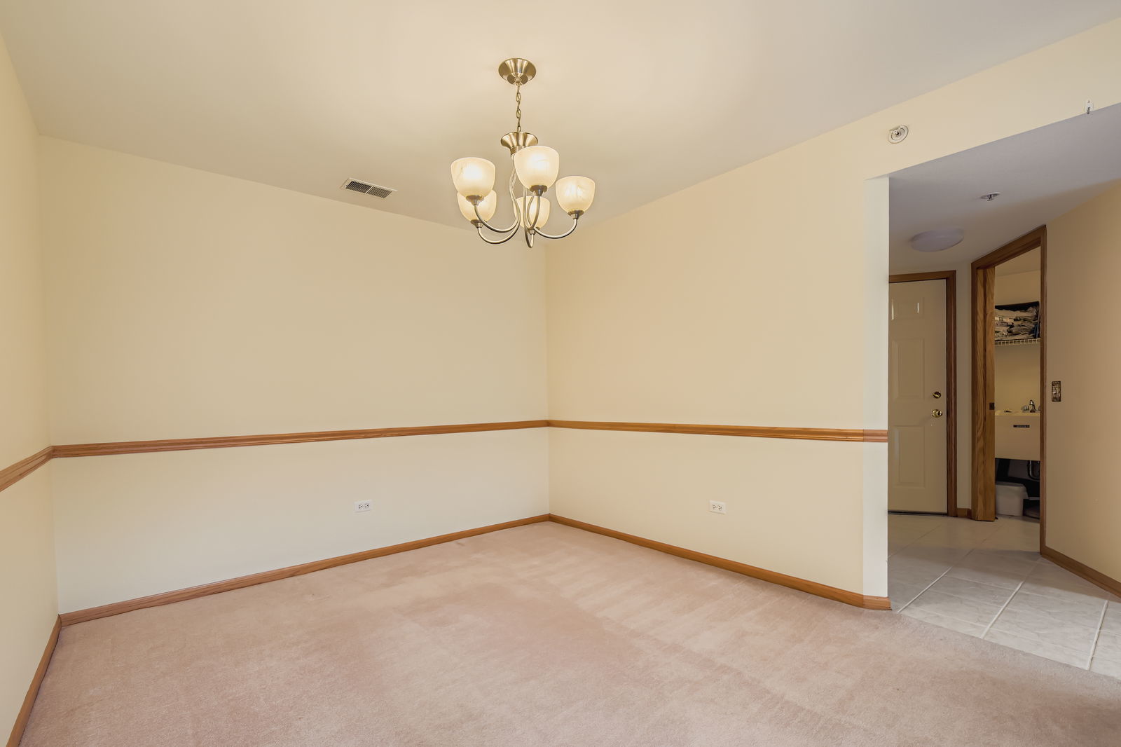 6211 W 94th Street #3SW, Oak Lawn, IL 60453