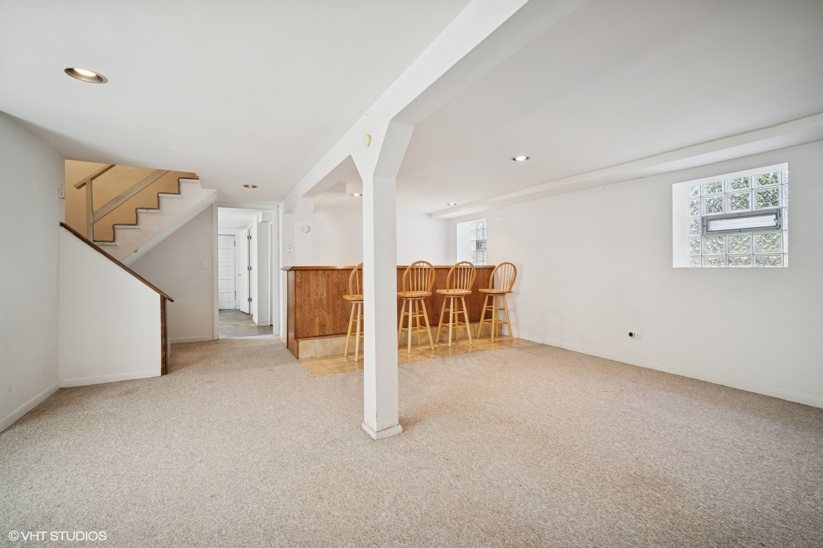 6417 N Oxford Avenue, Chicago, IL 60631