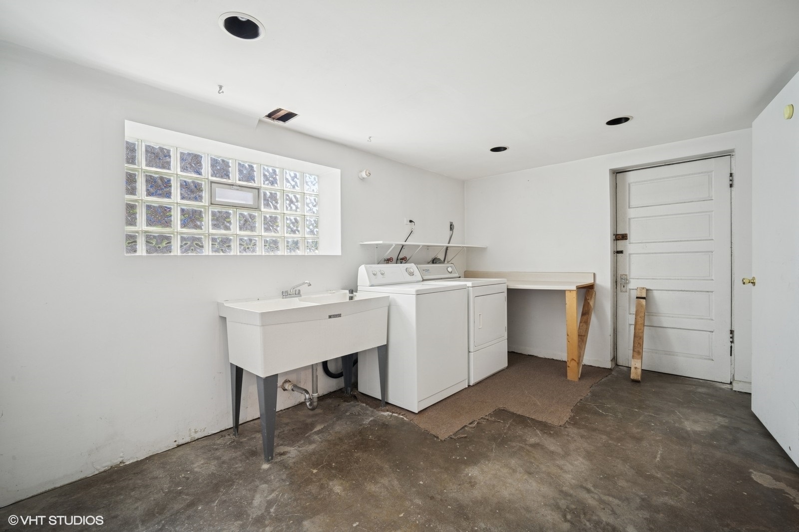 6417 N Oxford Avenue, Chicago, IL 60631