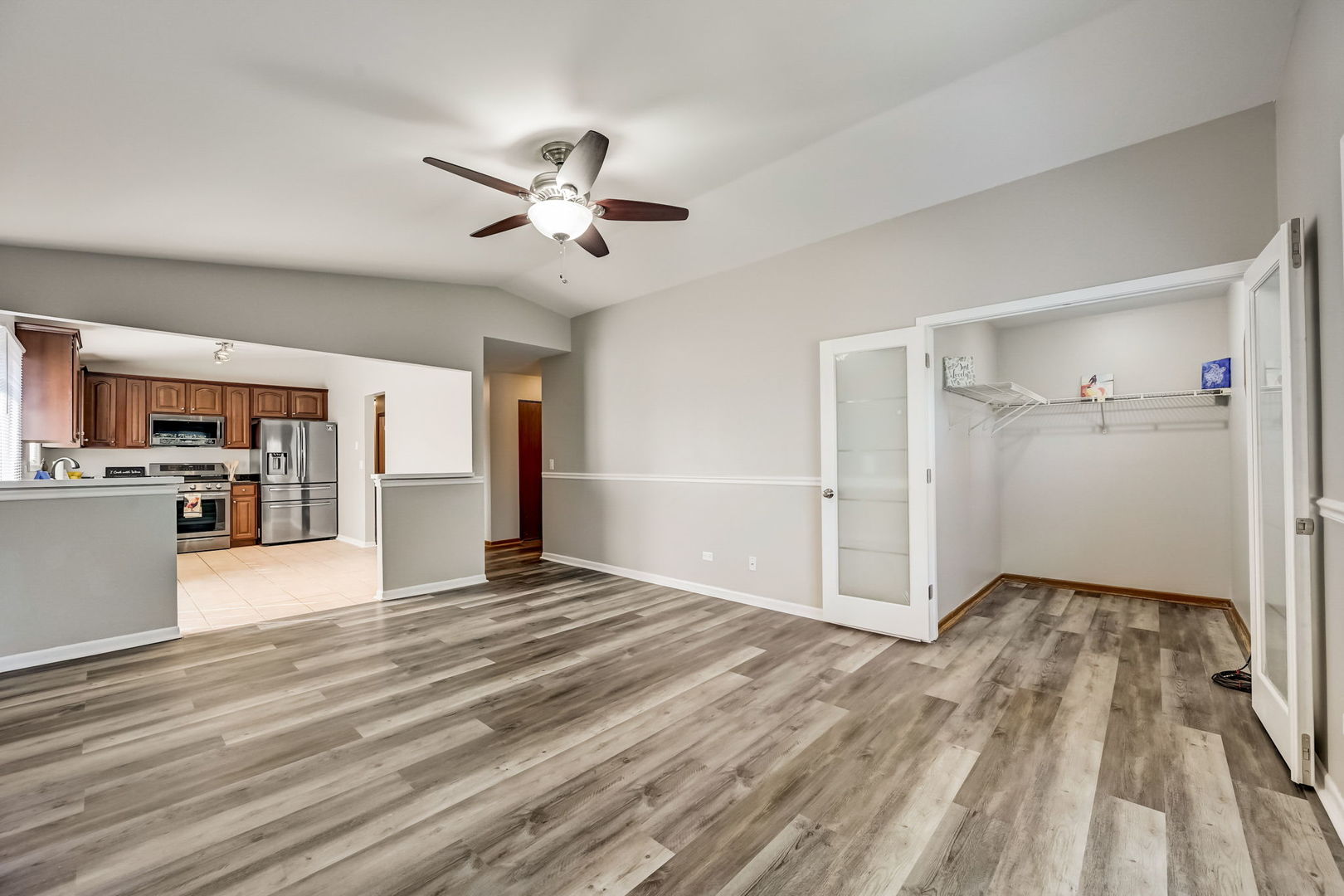 50 Terry Drive #D, Roselle, IL 60172