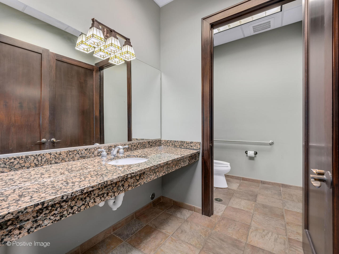 400 S Knoll Street #A, Wheaton, IL 60187