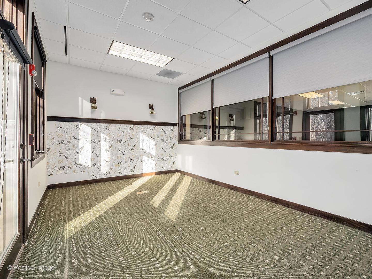 400 S Knoll Street #A, Wheaton, IL 60187