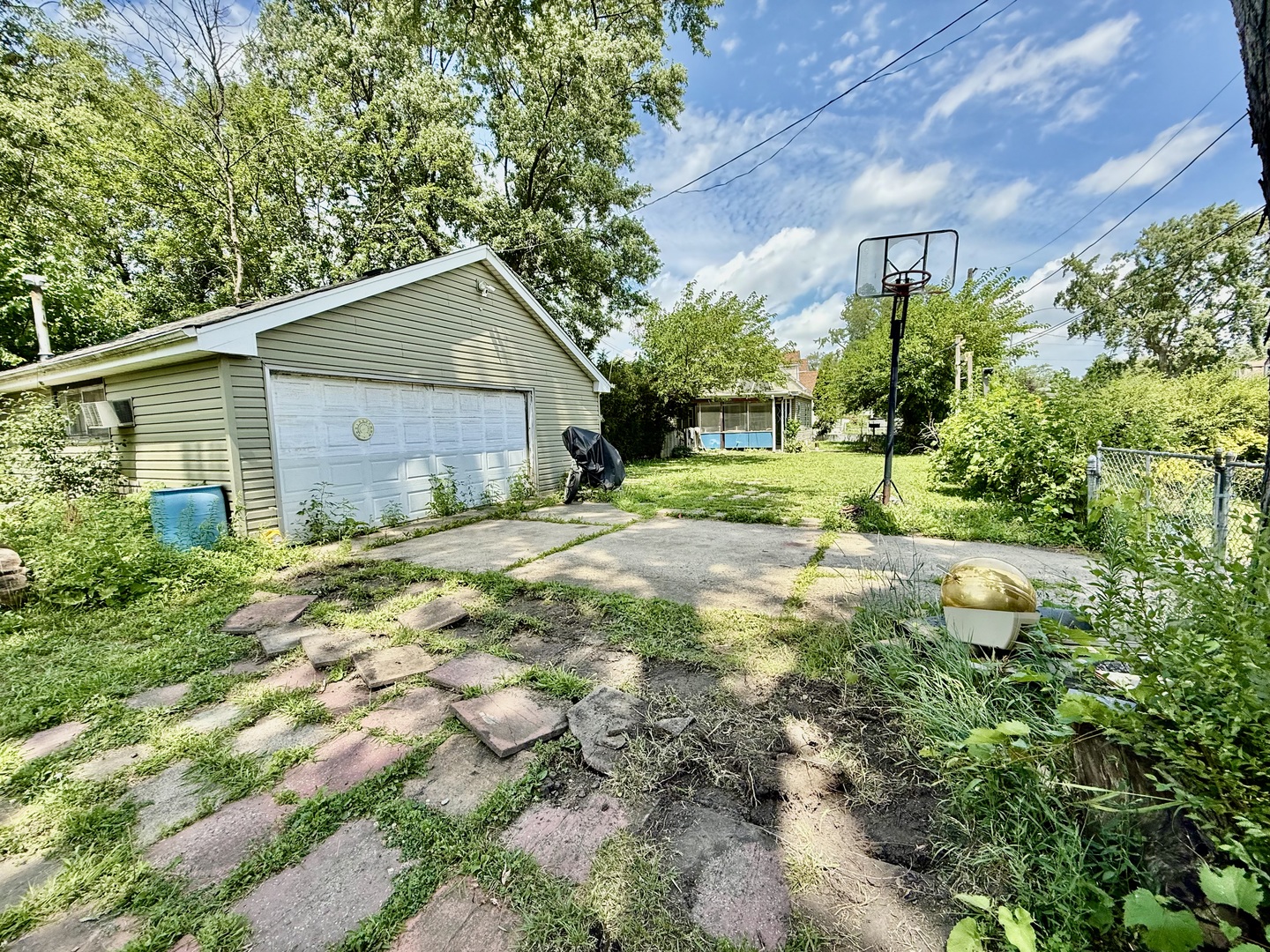 2118 Fairfield Avenue, Melrose Park, IL 60164