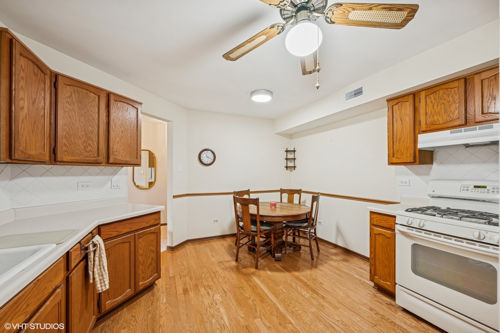 4141 N Pheasant Trail Court #1, Arlington Heights, IL 60004