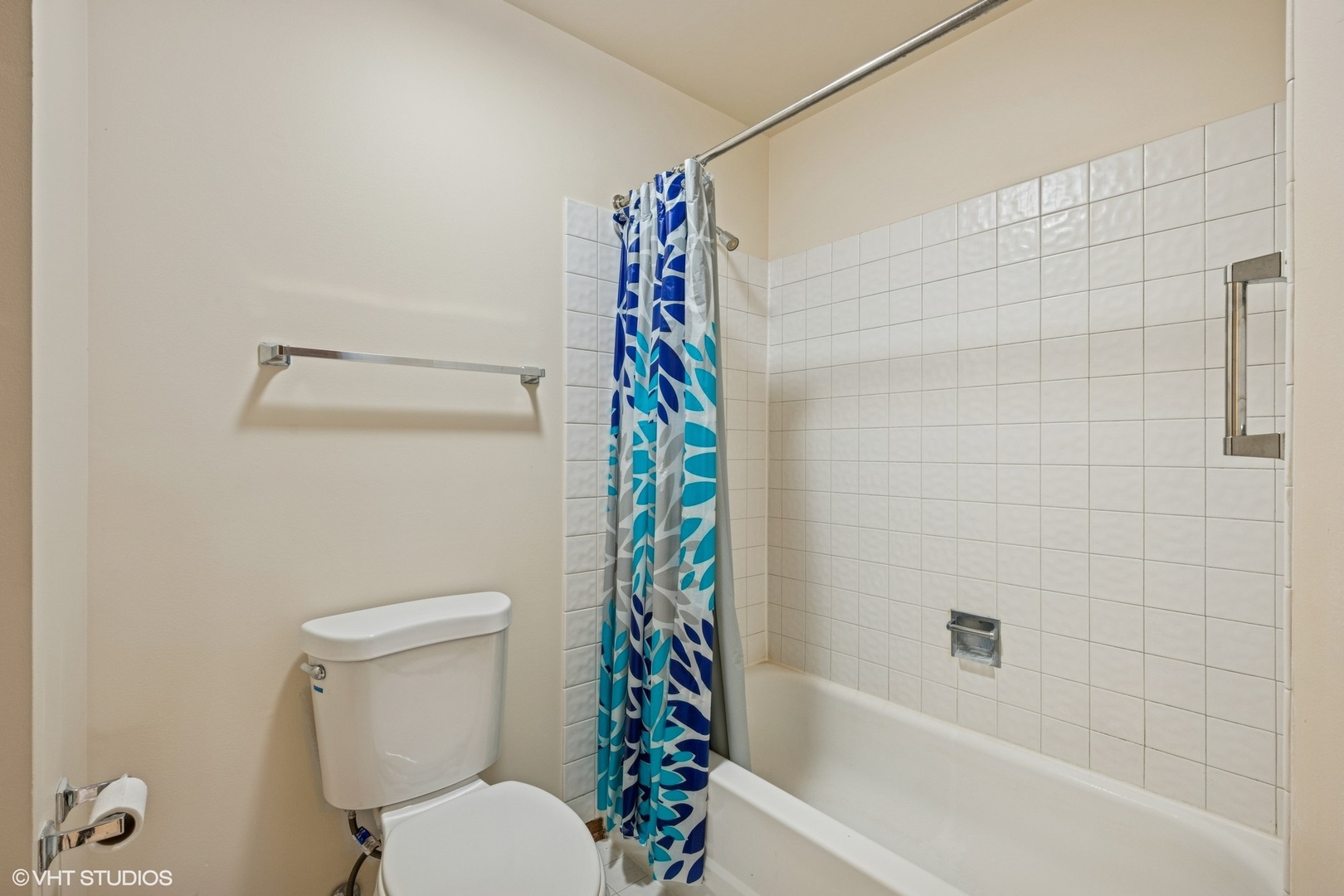4141 N Pheasant Trail Court #1, Arlington Heights, IL 60004