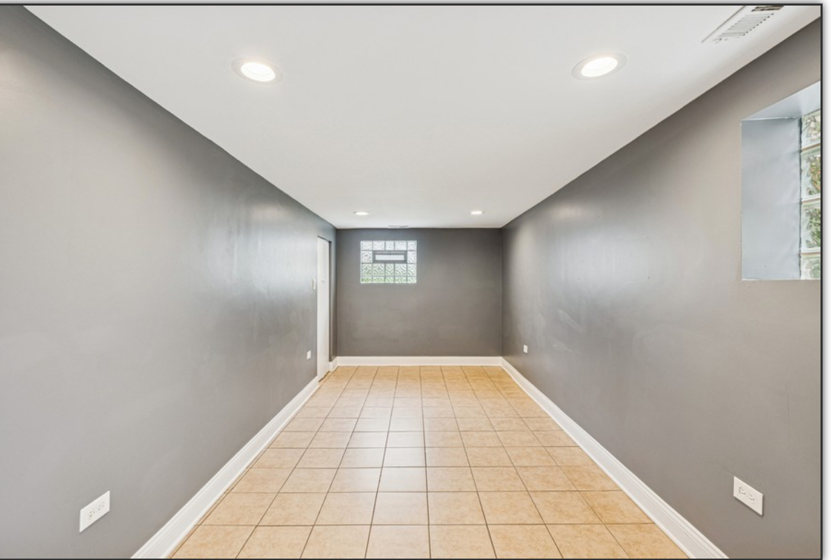 7142 S Wolcott Avenue, Chicago, IL 60636