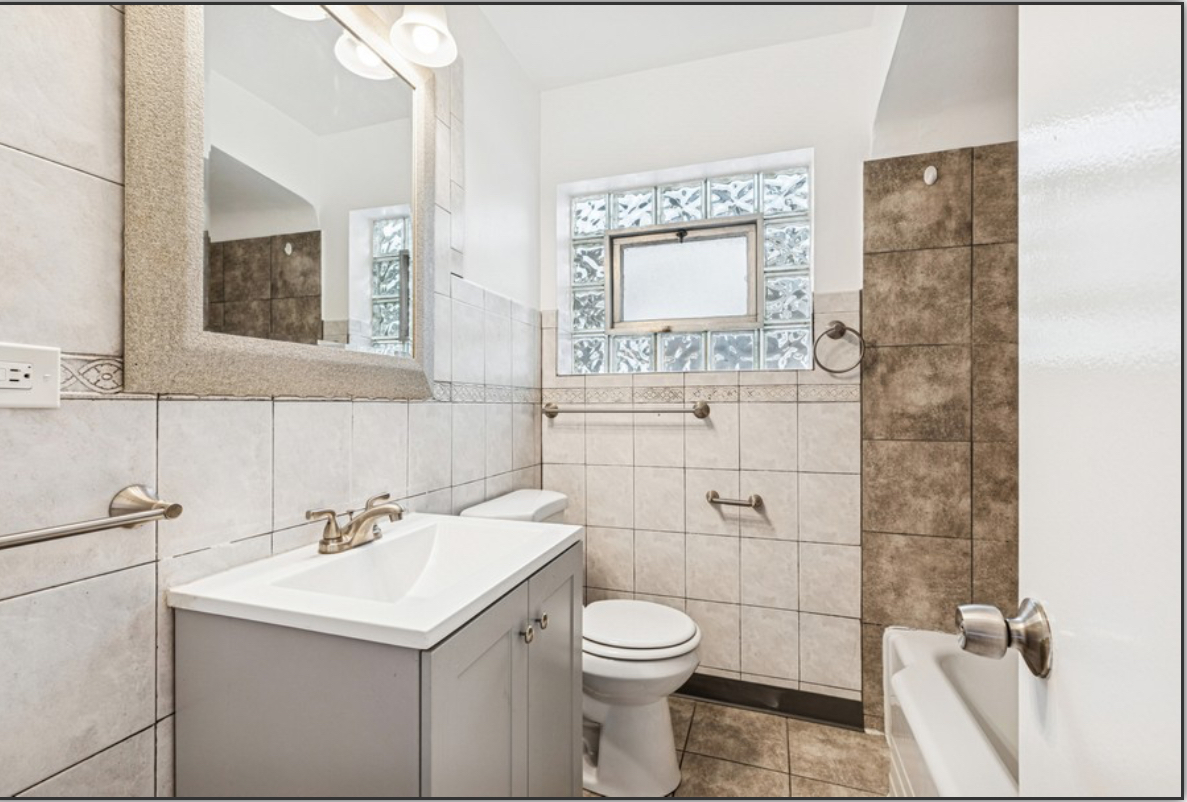 7142 S Wolcott Avenue, Chicago, IL 60636