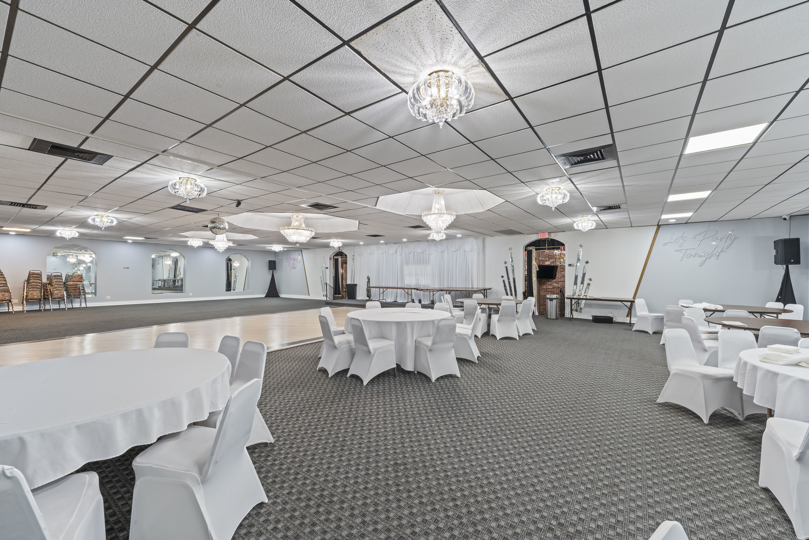 10140 S Roberts Road, Palos Hills, IL 60465