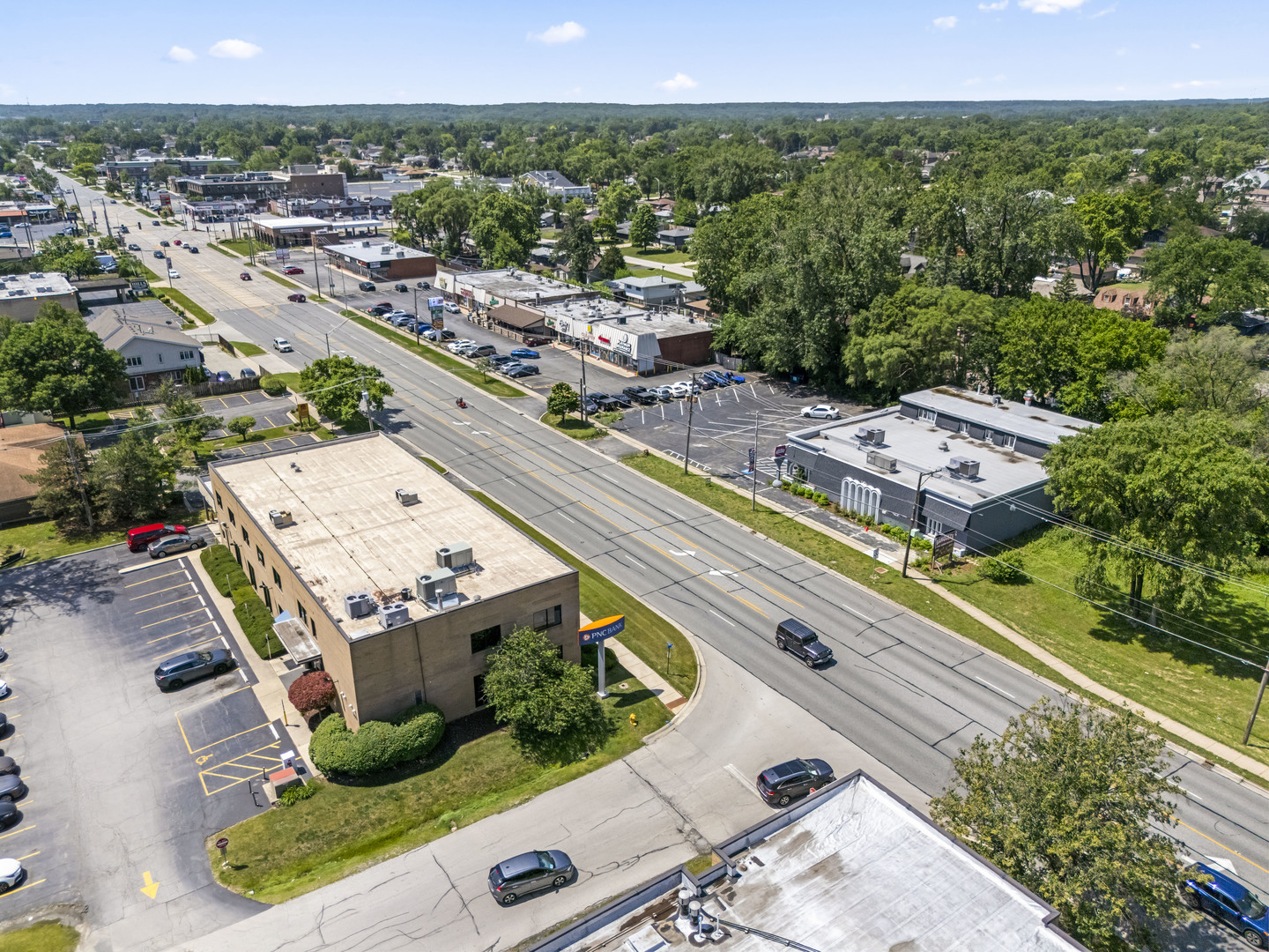 10140 S Roberts Road, Palos Hills, IL 60465