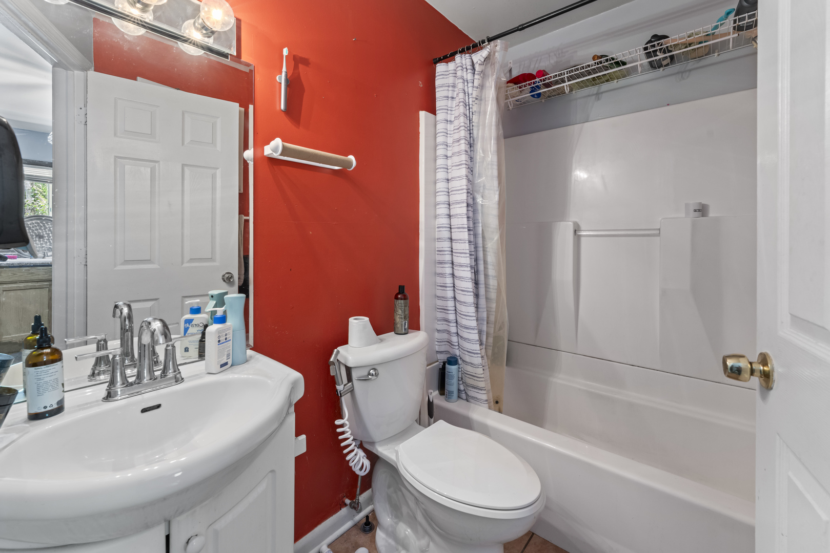 10140 S Roberts Road, Palos Hills, IL 60465
