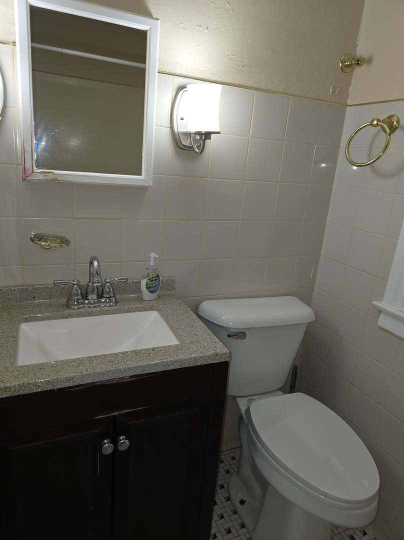 9716 S Union Avenue, Chicago, IL 60628