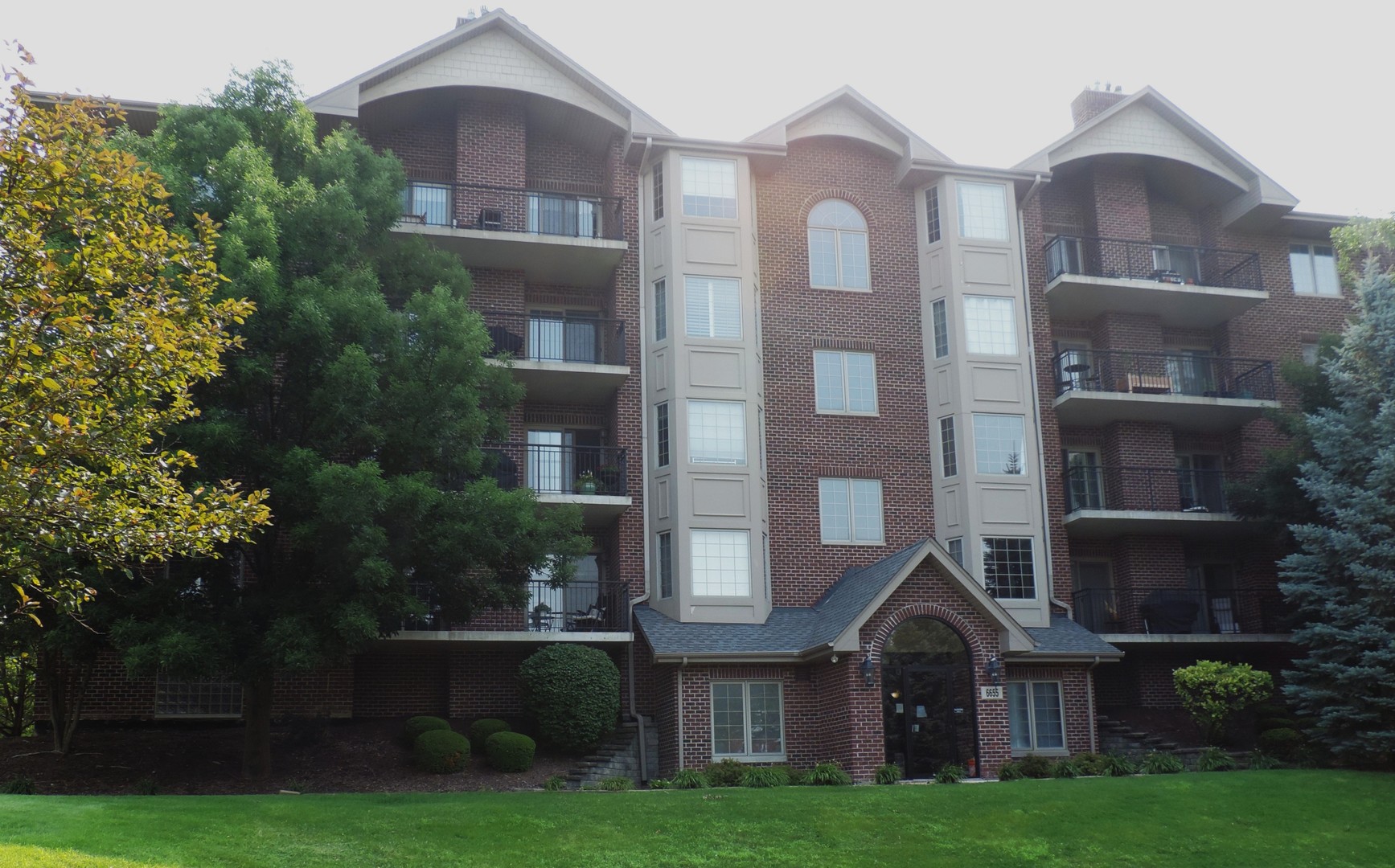 6655 S Cass Avenue #5D, Westmont, IL 60559