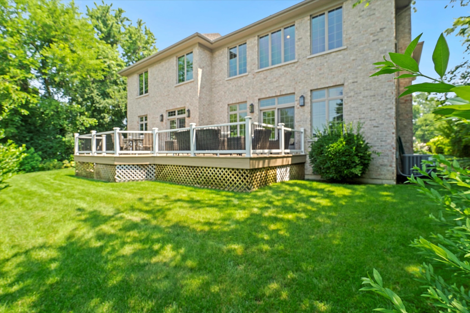5750 S Thurlow Street, Hinsdale, IL 60521