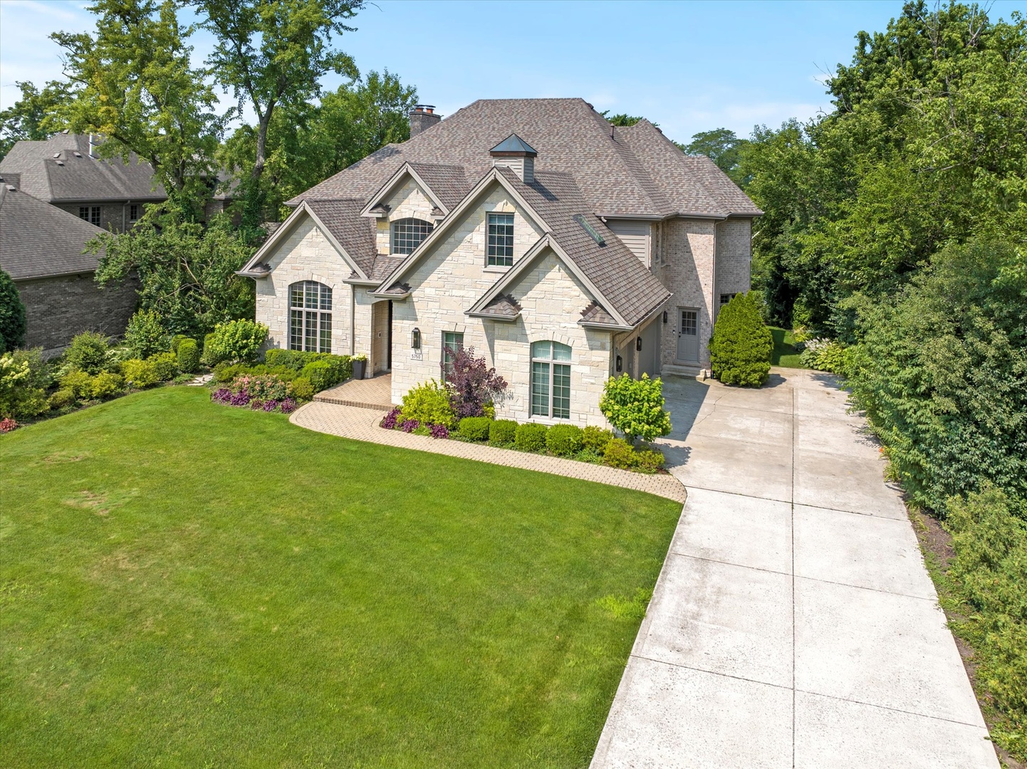 5750 S Thurlow Street, Hinsdale, IL 60521