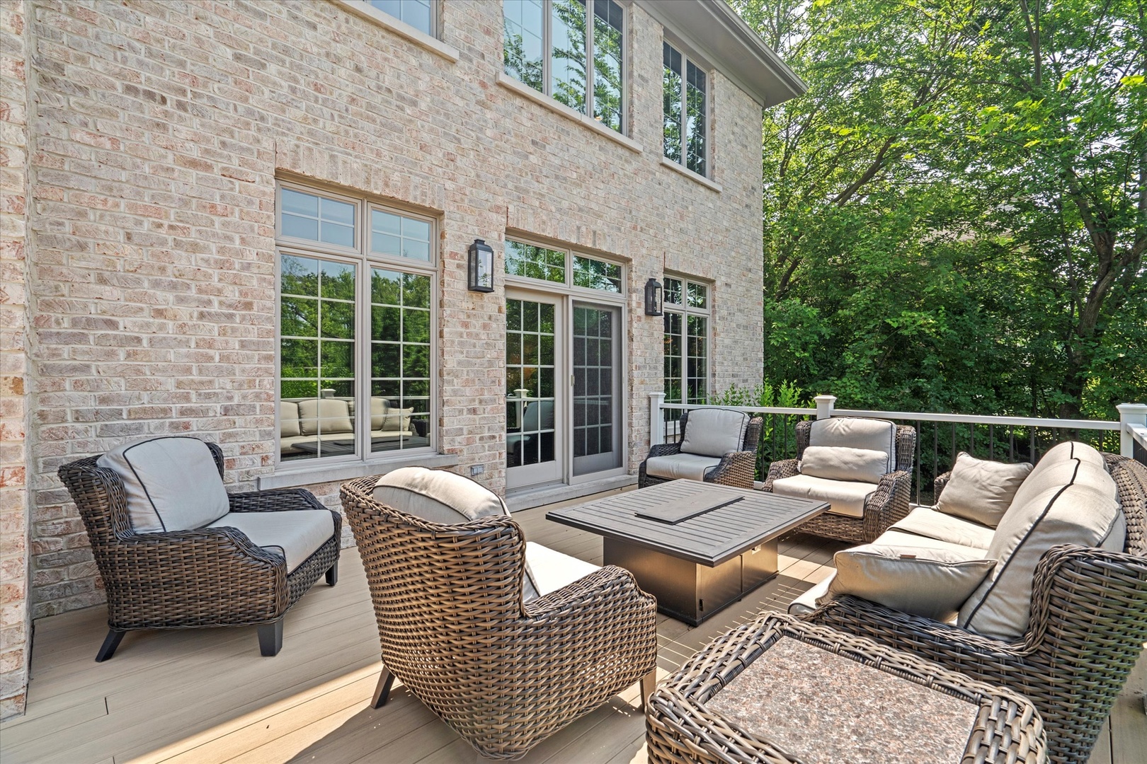 5750 S Thurlow Street, Hinsdale, IL 60521