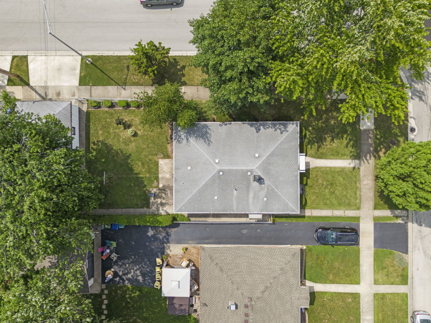 8945 Sproat Avenue, Oak Lawn, IL 60453