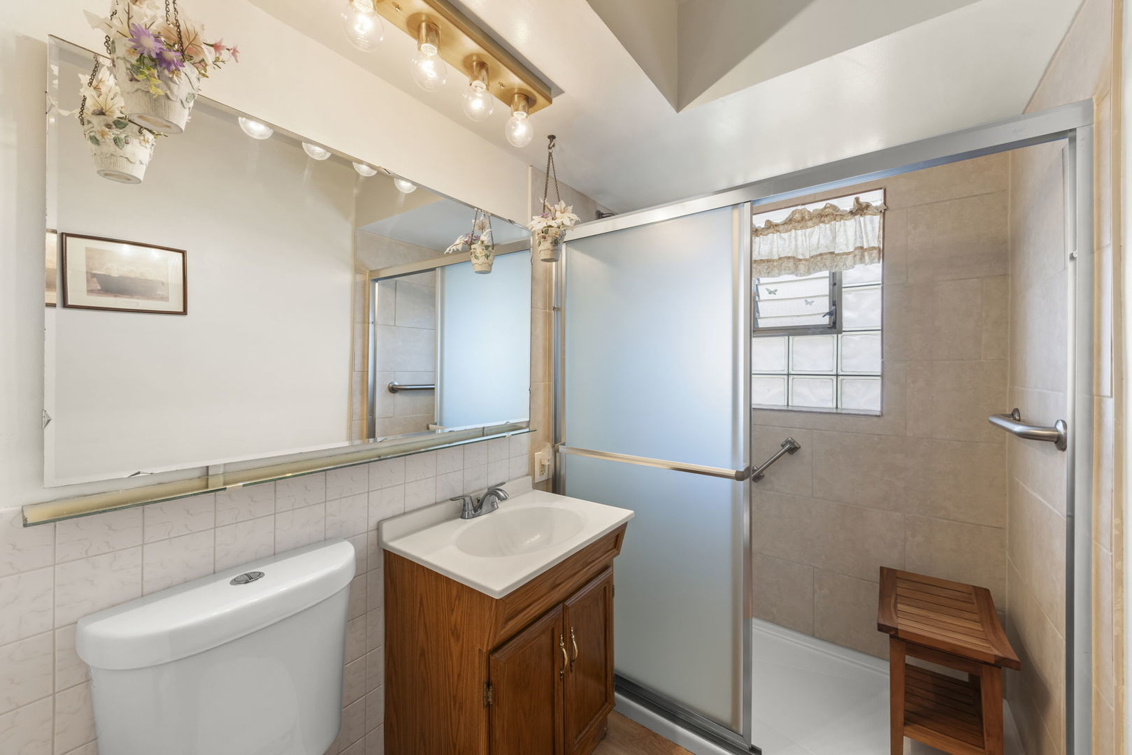 8945 Sproat Avenue, Oak Lawn, IL 60453