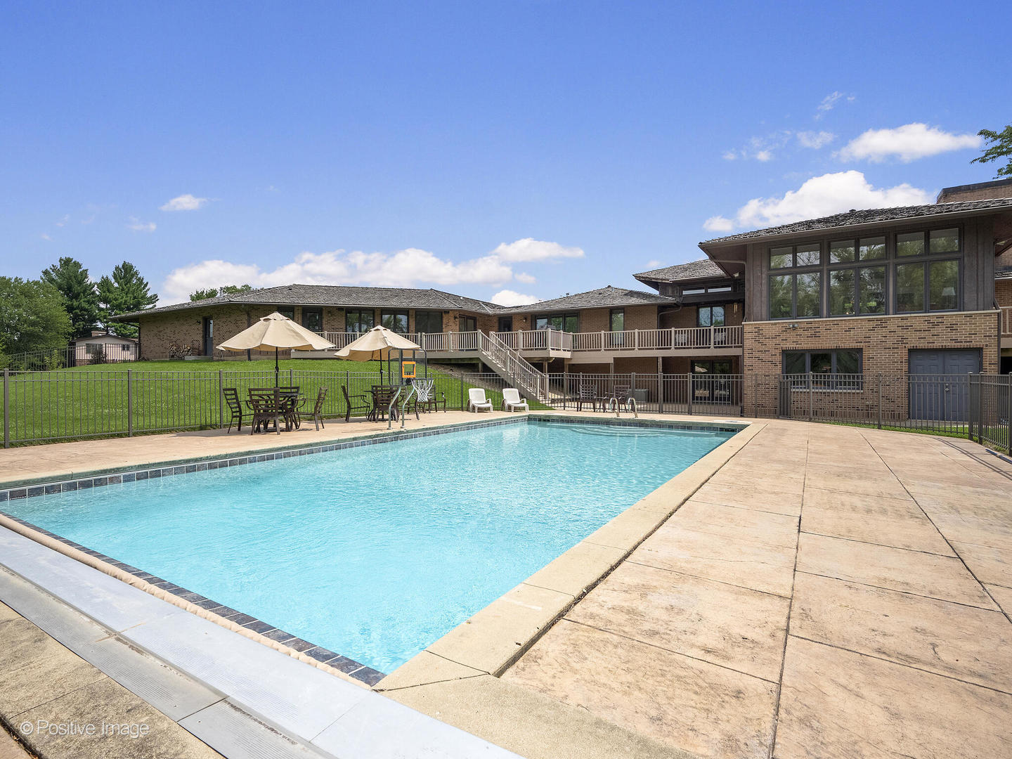 3N030 Morningside Avenue, West Chicago, IL 60185