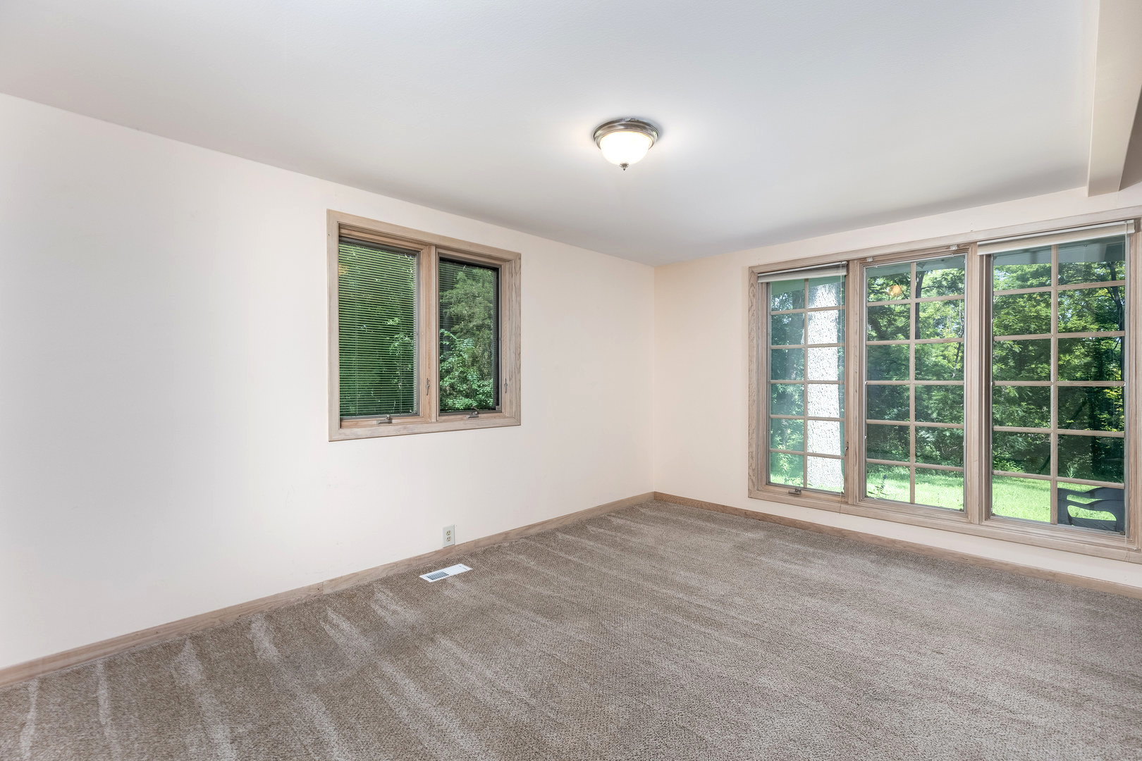 10386 B Fox River Drive, Newark, IL 60541