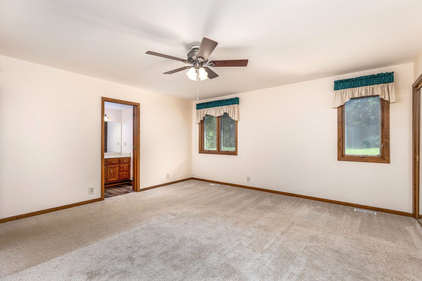 10386 B Fox River Drive, Newark, IL 60541