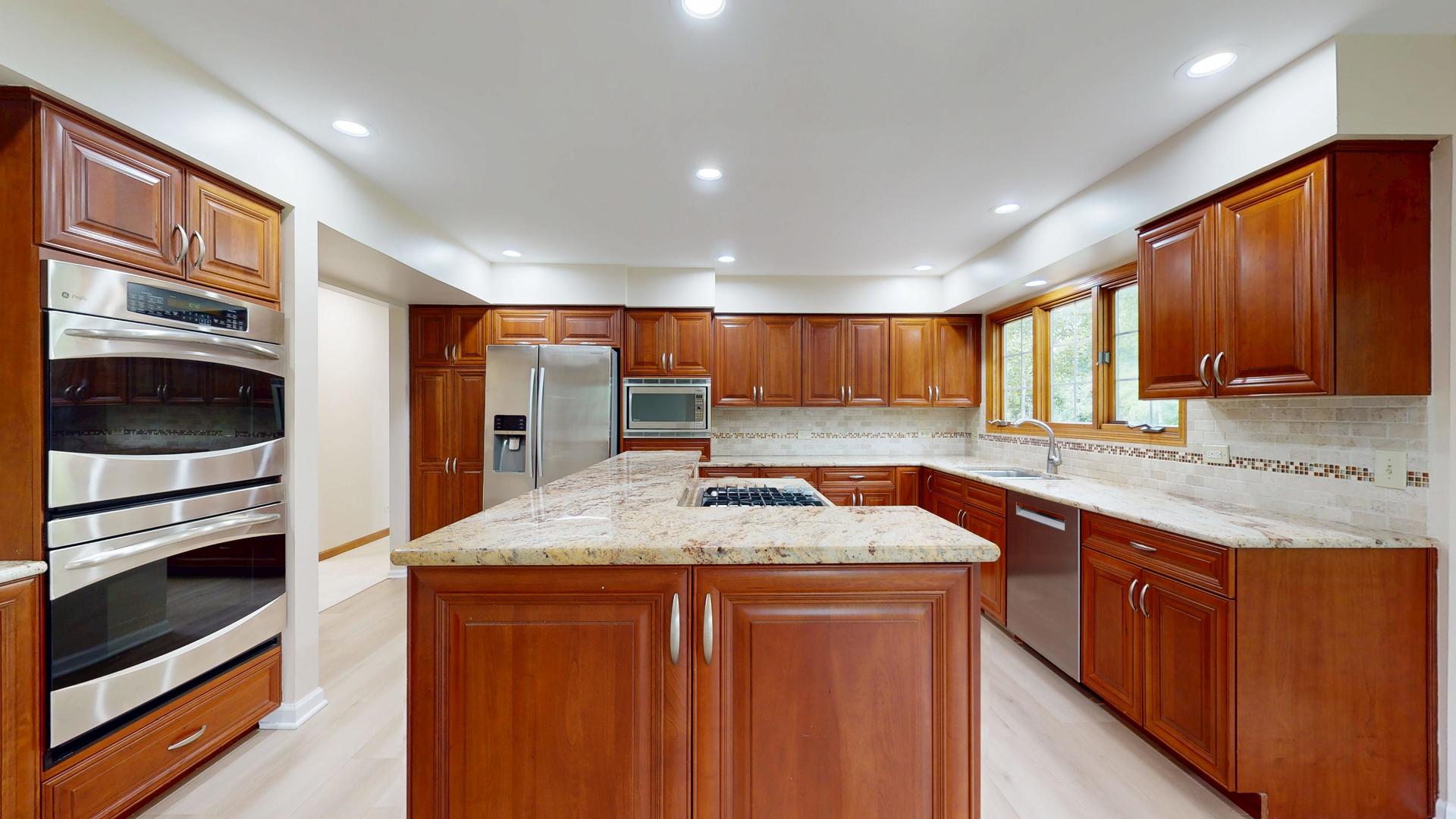 1904 Brandywyn Lane, Buffalo Grove, IL 60089