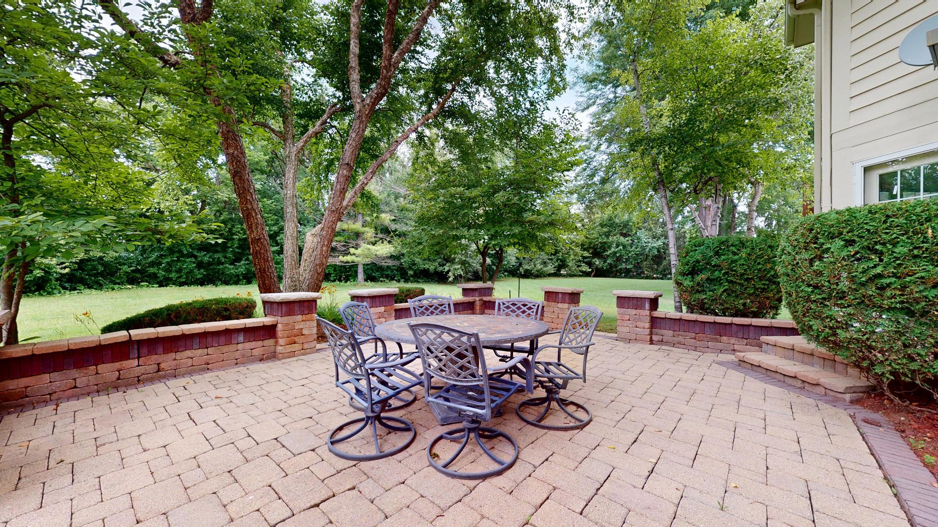 1904 Brandywyn Lane, Buffalo Grove, IL 60089